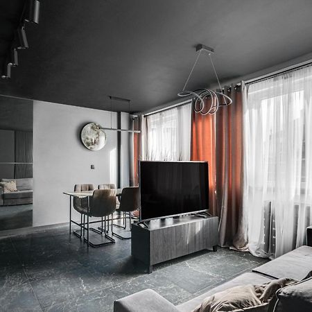 Blacknight Apartment - Self Check-In 24H 弗罗茨瓦夫 外观 照片